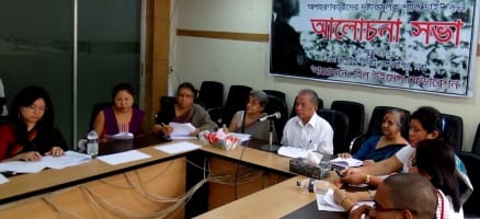 Round-Table-Meeting